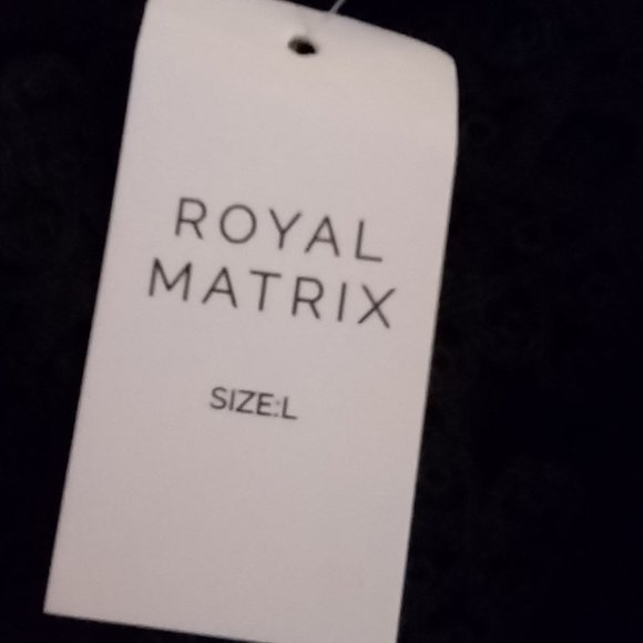 Royal Matrix (L) Polkadot Maxi with Crochet Applique Detailing - Picture 8 of 8